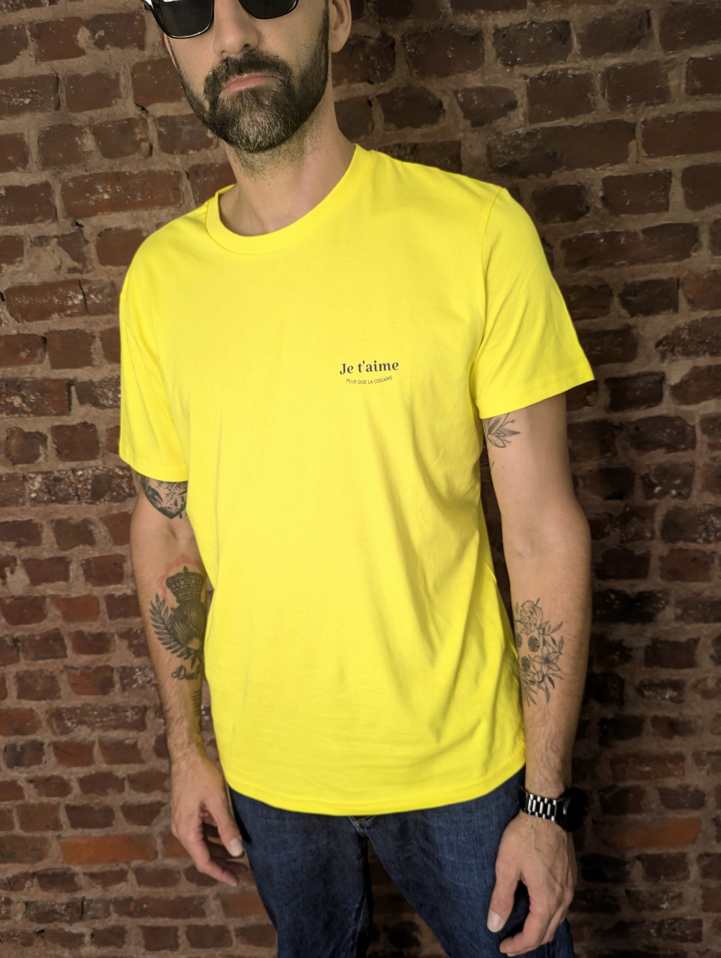 Plus que la Coca*ne Pocket - T-shirt (Yellow or Blue) BLACK FRIDAY